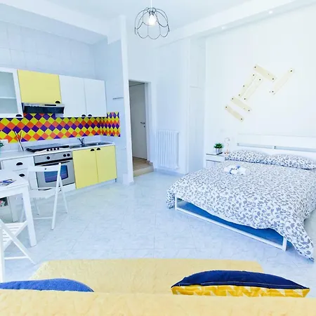 Bed & Breakfast On The Sea-view&kitchen In *