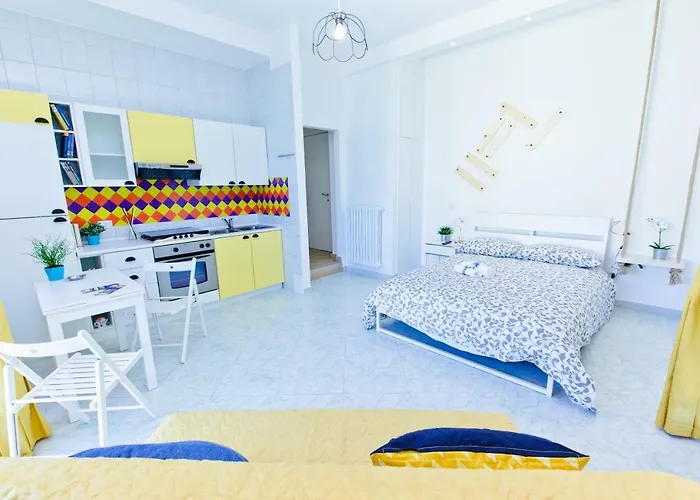 Bed & Breakfast On The Sea-view&kitchen In 4*