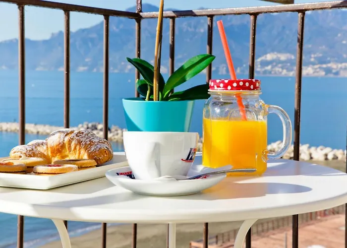 On The Sea-view&kitchen In 4* Salerno